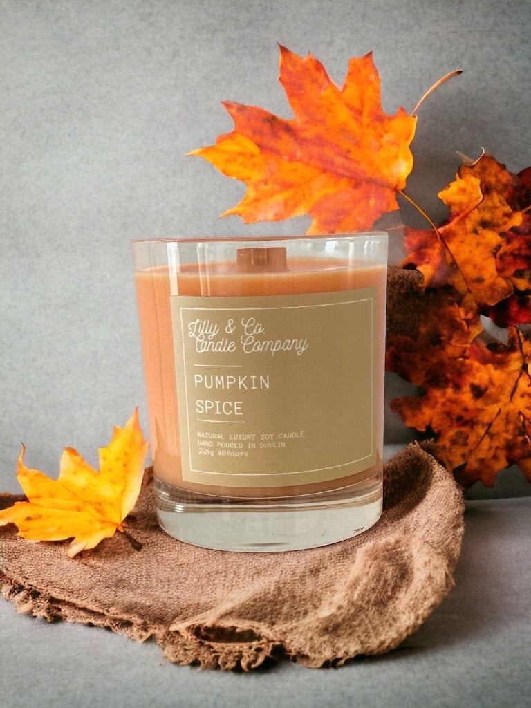 Pumpkin Spice 》Crackling Wood Wick Candle – Lilly & Co. Candle Company